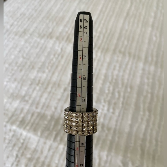 Rhinestone Diamond Chunky Bling Statement Ring Bling size 6 - Picture 6 of 6